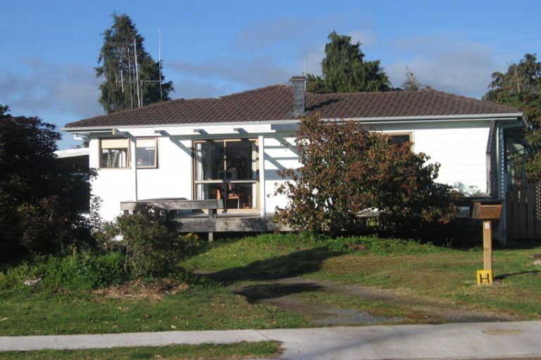 Photo of property in 3 Purcell Place, Melville, Hamilton, 3206