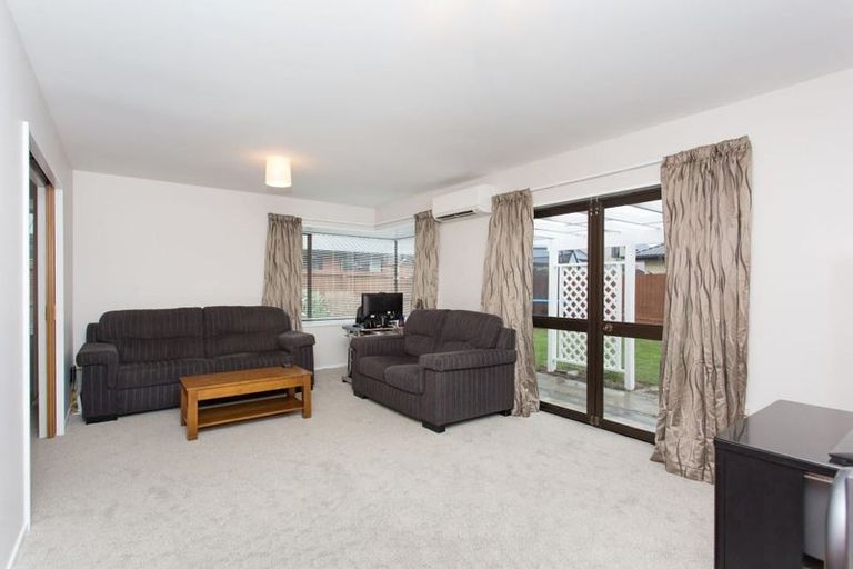 Photo of property in 49 Lowry Avenue, Redwood, Christchurch, 8051