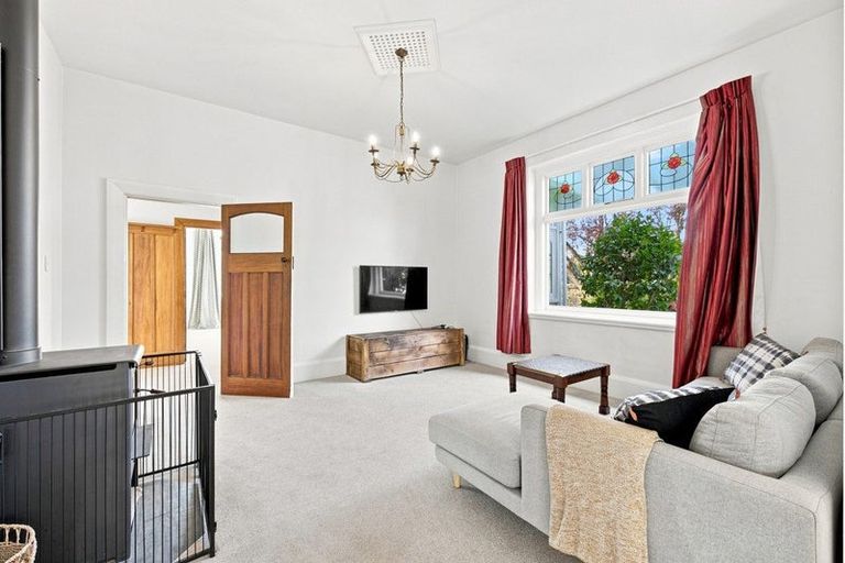 Photo of property in 124 Edward Avenue, Edgeware, Christchurch, 8013