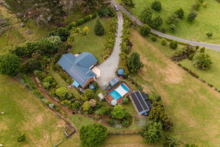 Photo of property in 94 Mccaughan Road, Kerikeri, 0294