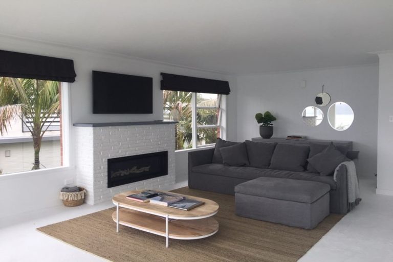 Photo of property in 4/64 Seacliffe Avenue, Belmont, Auckland, 0622