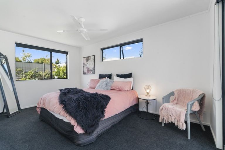 Photo of property in 11 Little Maude Drive, Lake Hawea, Wanaka, 9382