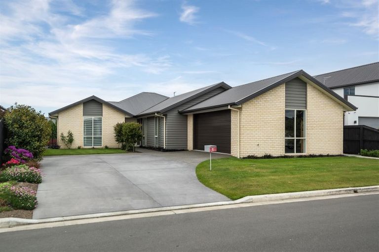 Photo of property in 4 Hineaari Street, Marshland, Christchurch, 8083