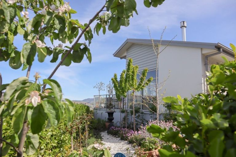 Photo of property in 1 Simeon Quay, Lyttelton, 8082