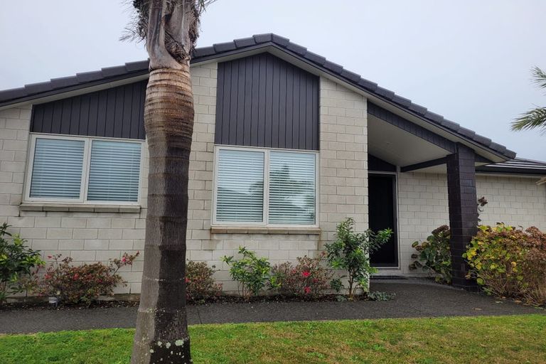 Photo of property in 3 Sandspit Way, Papamoa Beach, Papamoa, 3118