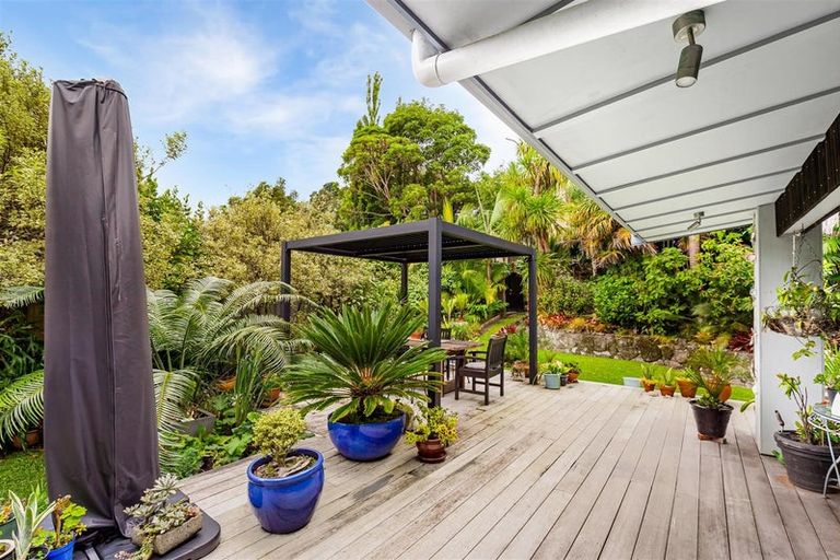 Photo of property in 46 The Circle, Manly, Whangaparaoa, 0930