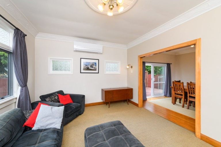 Photo of property in 33 Knowles Street, Terrace End, Palmerston North, 4410