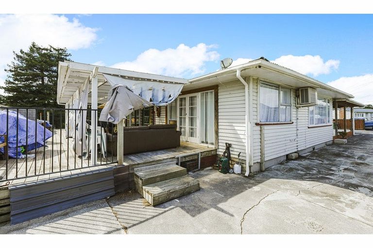 Photo of property in 12 Luke Place, Otara, Auckland, 2023