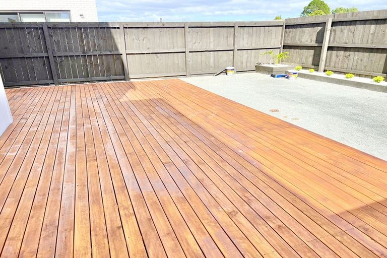 Photo of property in 15 Pilot Drive, Hobsonville, Auckland, 0616