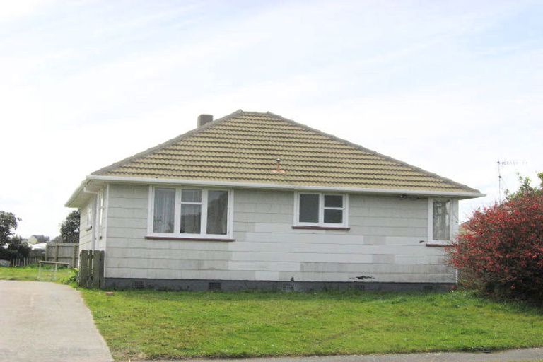 Photo of property in 14 Kauri Street, Gonville, Whanganui, 4501