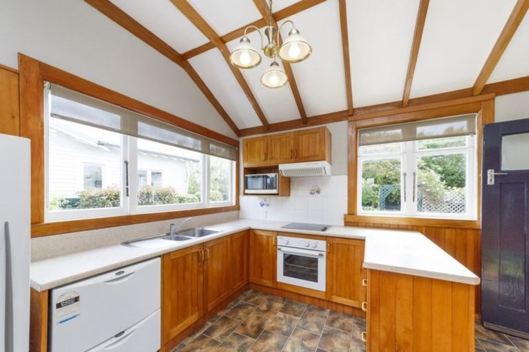 Photo of property in 65 Lyndhurst Street, Takaro, Palmerston North, 4412