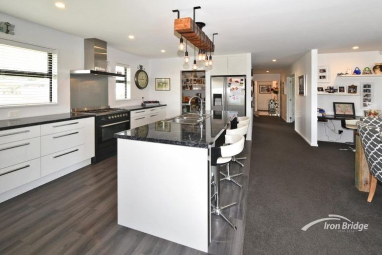 Photo of property in 37 Te Korari Street, Marshland, Christchurch, 8083