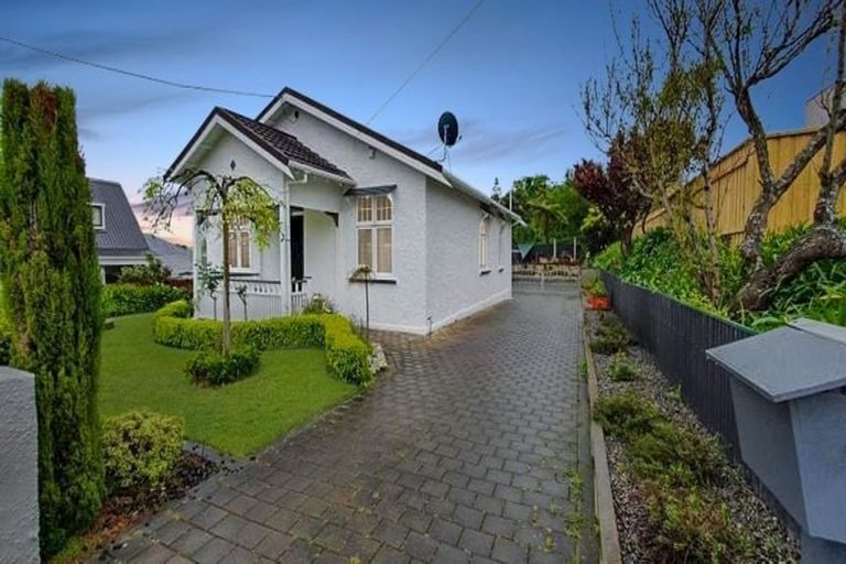 Photo of property in 16 Tawa Street, Gonville, Whanganui, 4501