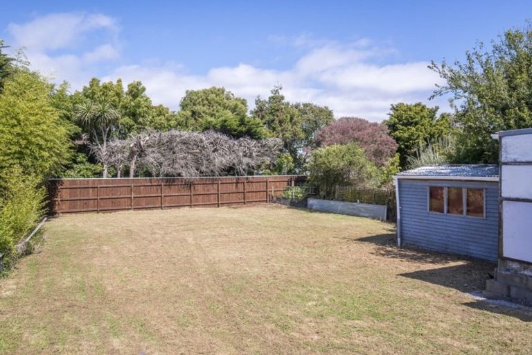 Photo of property in 38 Walton Road, Paraparaumu Beach, Paraparaumu, 5032