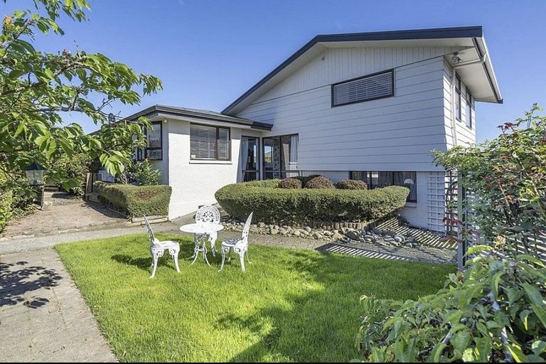 Photo of property in 1 Fern Street, Hargest, Invercargill, 9810