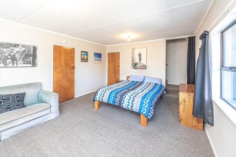 Photo of property in 87 Great North Road, Saint Johns Hill, Whanganui, 4501