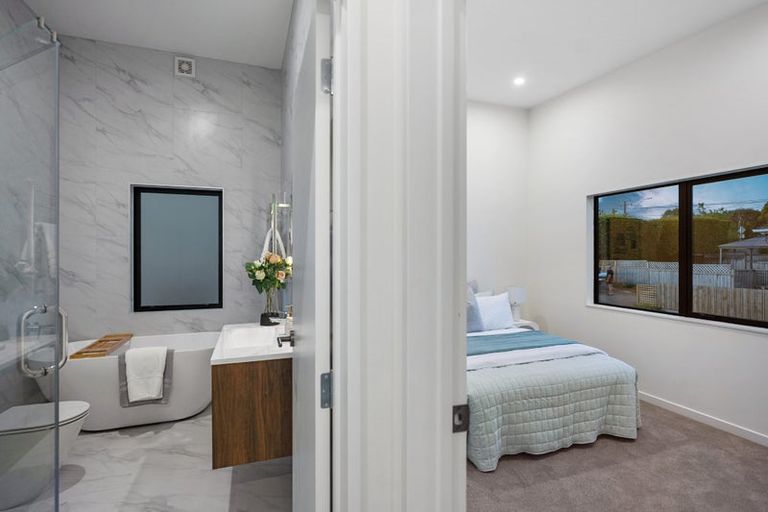 Photo of property in 41b Sunnynook Road, Forrest Hill, Auckland, 0620