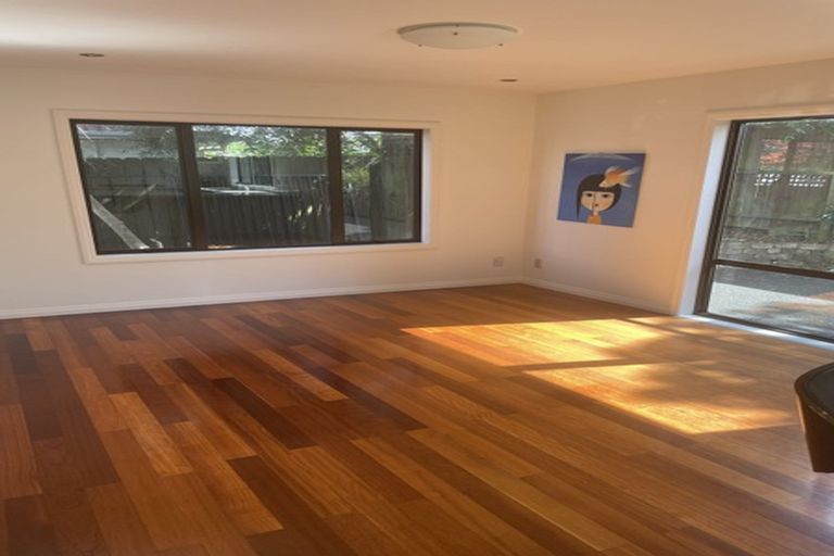 Photo of property in 2/28 Ngataringa Road, Devonport, Auckland, 0624