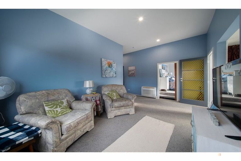 Photo of property in 70-70a High Street, Kensington, Timaru, 7910