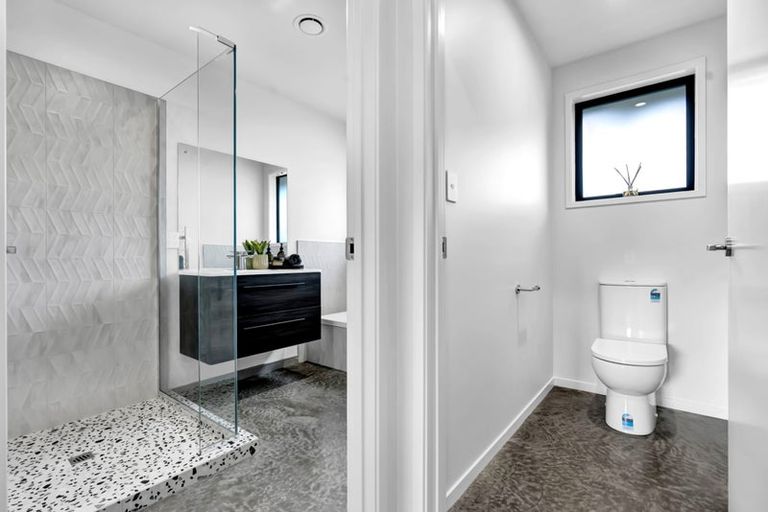 Photo of property in 9b James Drive, Bell Block, New Plymouth, 4312