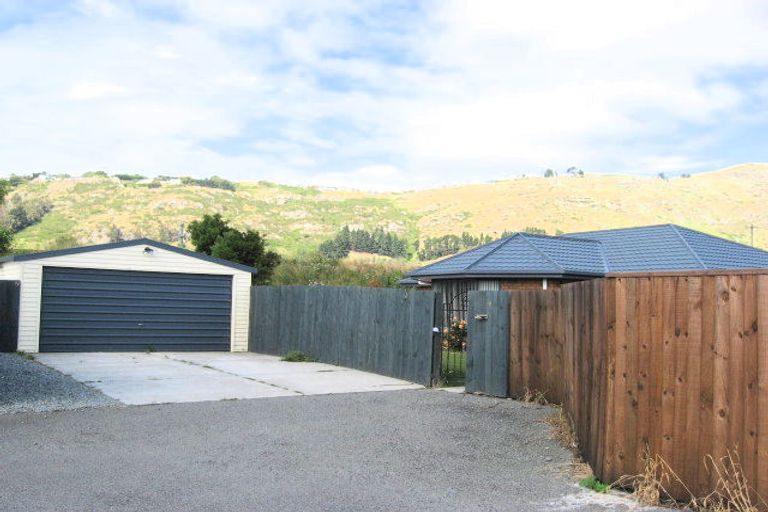 Photo of property in 19 Stedley Place, Heathcote Valley, Christchurch, 8022