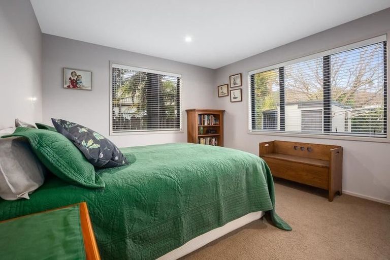 Photo of property in 10 Horopito Road, Waikanae, 5036