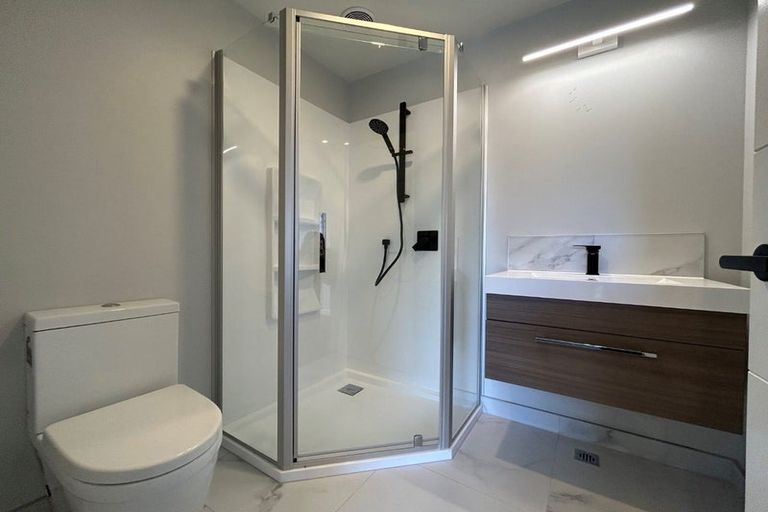 Photo of property in 28 Koreke Close, Kenepuru, Porirua, 5022