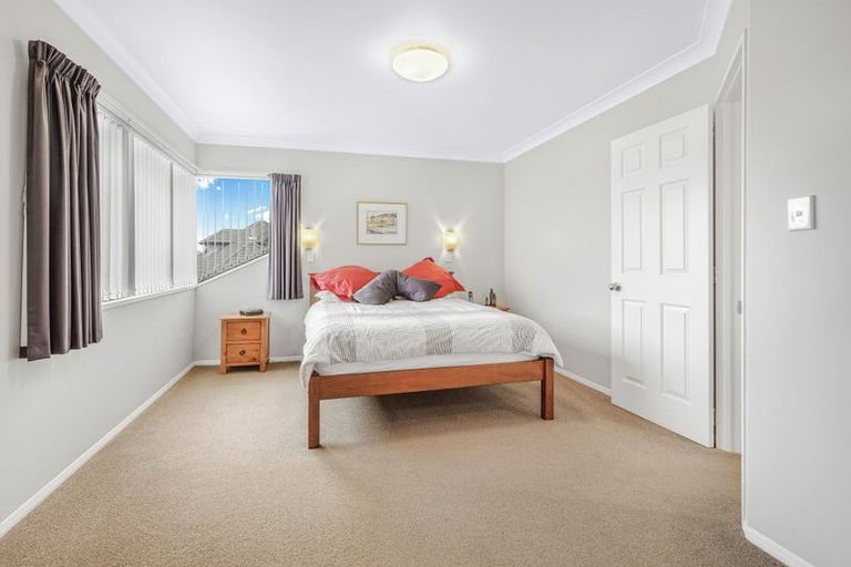 Photo of property in 5 Dallinger Street, St Andrews, Hamilton, 3200