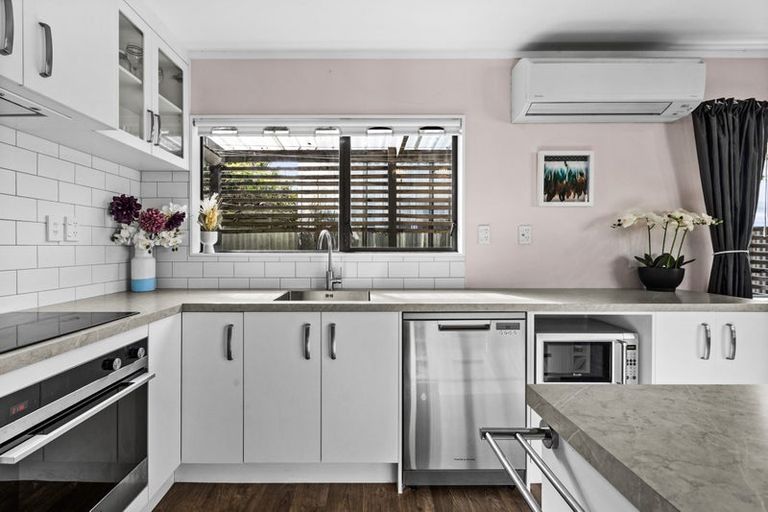 Photo of property in 1a Barton Place, Marewa, Napier, 4110