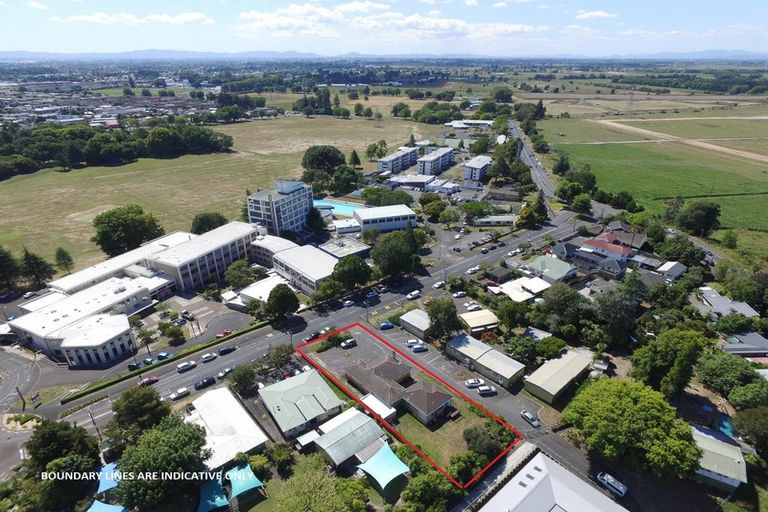 Photo of property in 196 Hillcrest Road, Hillcrest, Hamilton, 3216