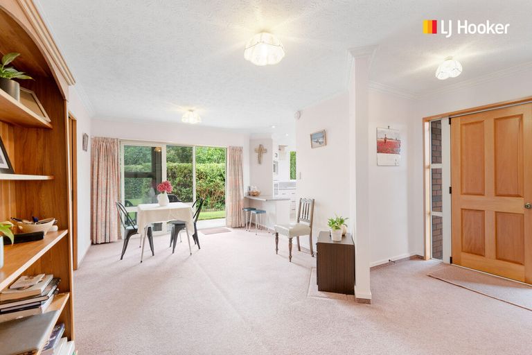 Photo of property in 20 Skerries Street, Outram, 9019