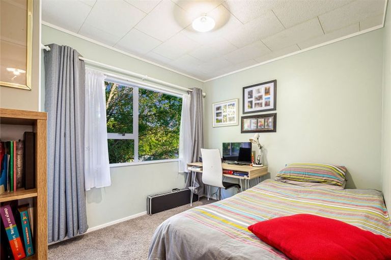 Photo of property in 3 Garcia Place, West Harbour, Auckland, 0618