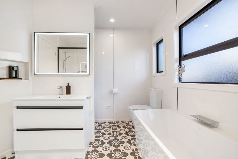 Photo of property in 5 Mcwilliam Avenue, Winton, 9720