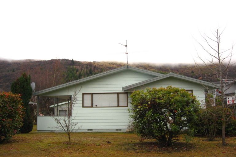 Photo of property in 3 Butel Avenue, Arrowtown, 9302