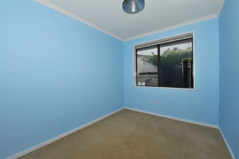Photo of property in 1/54a Aorangi Road, Bryndwr, Christchurch, 8053