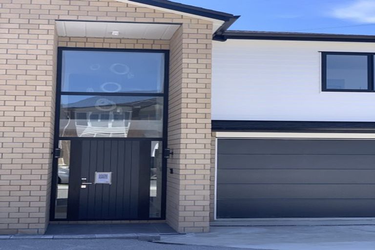 Photo of property in 98 Tir Conaill Avenue, Flat Bush, Auckland, 2019