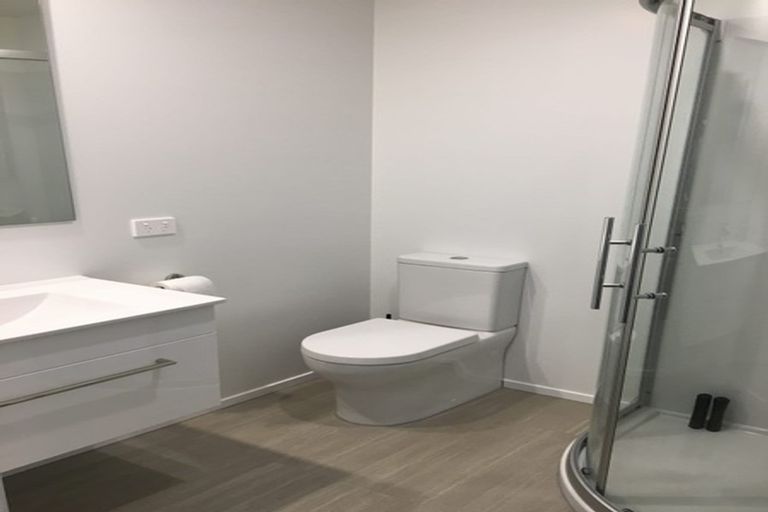 Photo of property in 8/19 Ruakiwi Road, Hamilton Lake, Hamilton, 3204