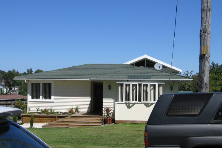 Photo of property in 12 Teal Crescent, Beach Haven, Auckland, 0626