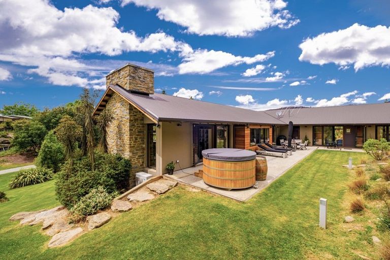 Photo of property in 96 Aronui Road, Bridge Hill, Alexandra, 9320