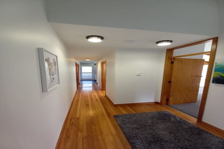 Photo of property in 89 Black Rock Road, Newlands, Wellington, 6037