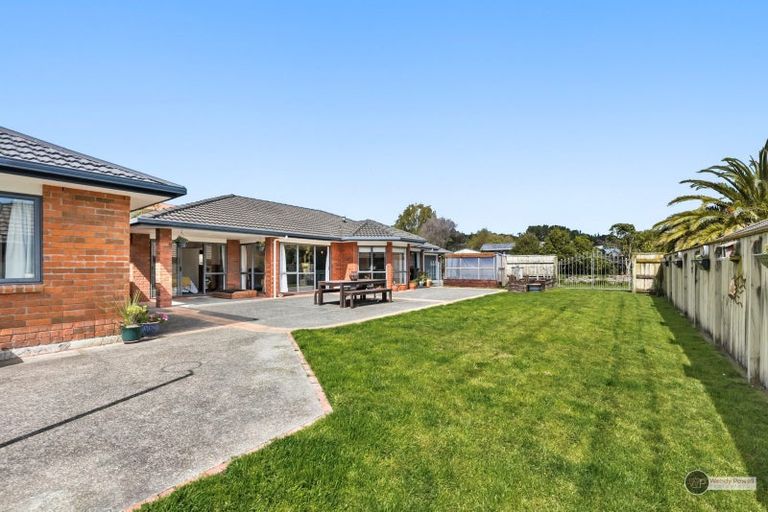 Photo of property in 5 Sapphire Grove, Birchville, Upper Hutt, 5018