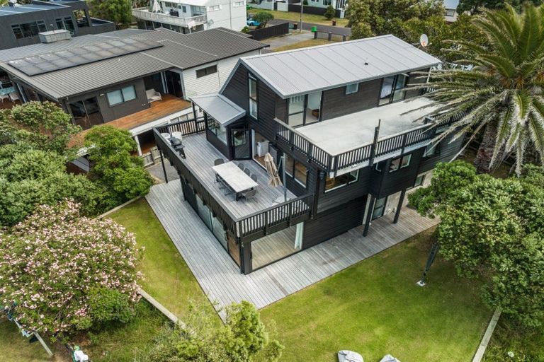 Photo of property in 306b Beverley Terrace, Whangamata, 3620