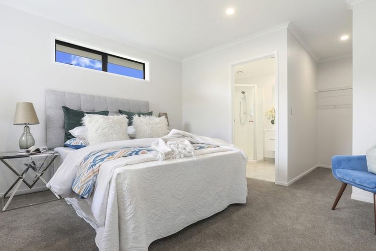 Photo of property in 61 Leathem Crescent, Pokeno, 2402