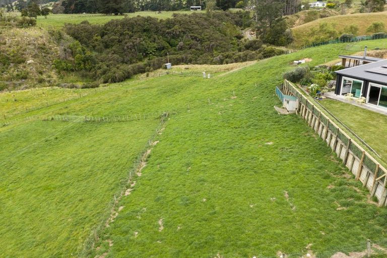 Photo of property in 165 Albert Road, Tokomaru, Palmerston North, 4474