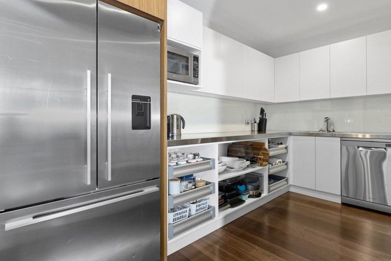 Photo of property in 44 Gleneagles Terrace, Ilam, Christchurch, 8053