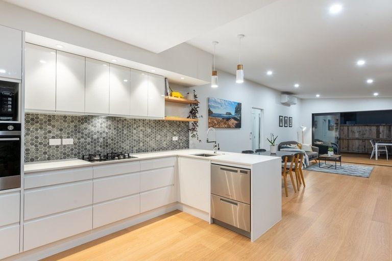 Photo of property in 14 Pimelea Street, Papamoa Beach, Papamoa, 3118