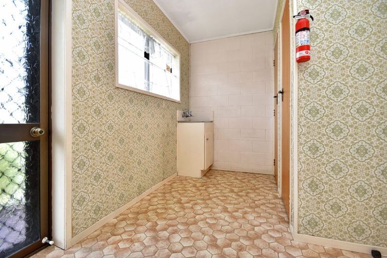 Photo of property in 2/1 Sari Place, Massey, Auckland, 0614