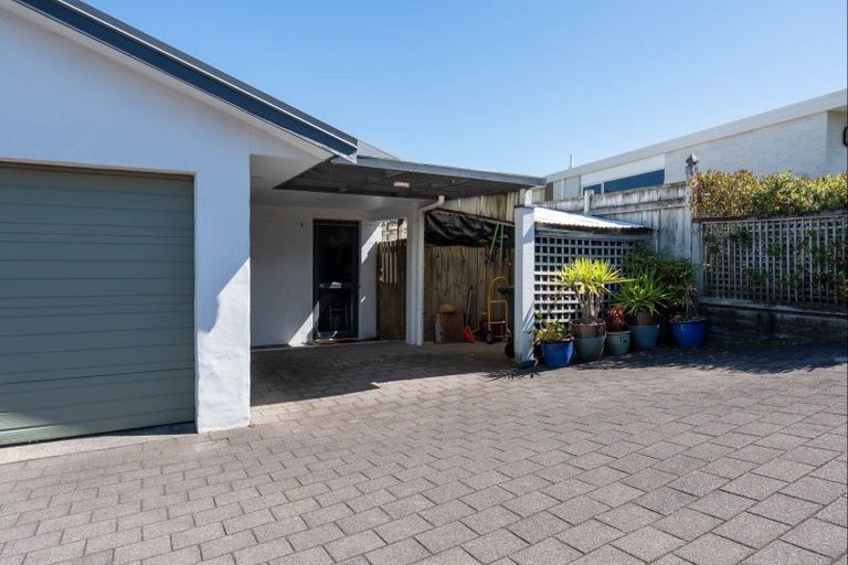 Photo of property in 75b Harvey Street, Waipahihi, Taupo, 3330