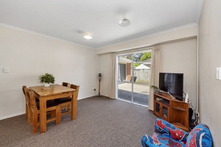 Photo of property in 16a Tui Avenue, Forest Lake, Hamilton, 3200