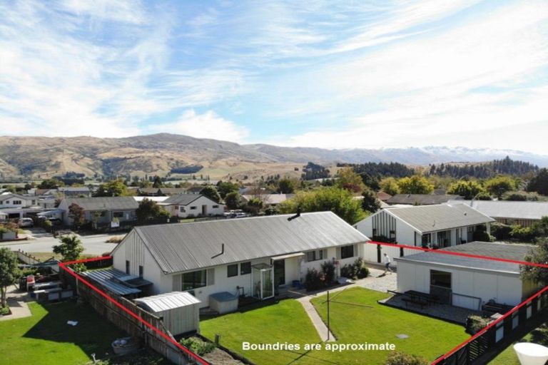 Photo of property in 17 Linrosa Place, Cromwell, 9310